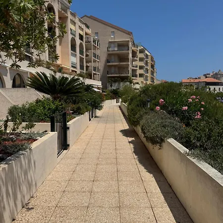 Régina - Plage&port De à Pied Calvi (Corsica)
